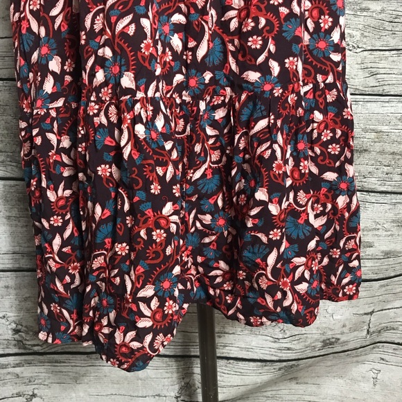old navy floral dress size medium.Pit to pit approx: 20 inches Right shoulder - Picture 3 of 7